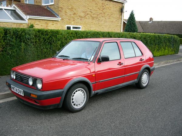 Bought with blown engine, done 152k for �100 quid, 1 owner never been painted, replaced lump and drivers seat, one of the cleanest golfs ever had.